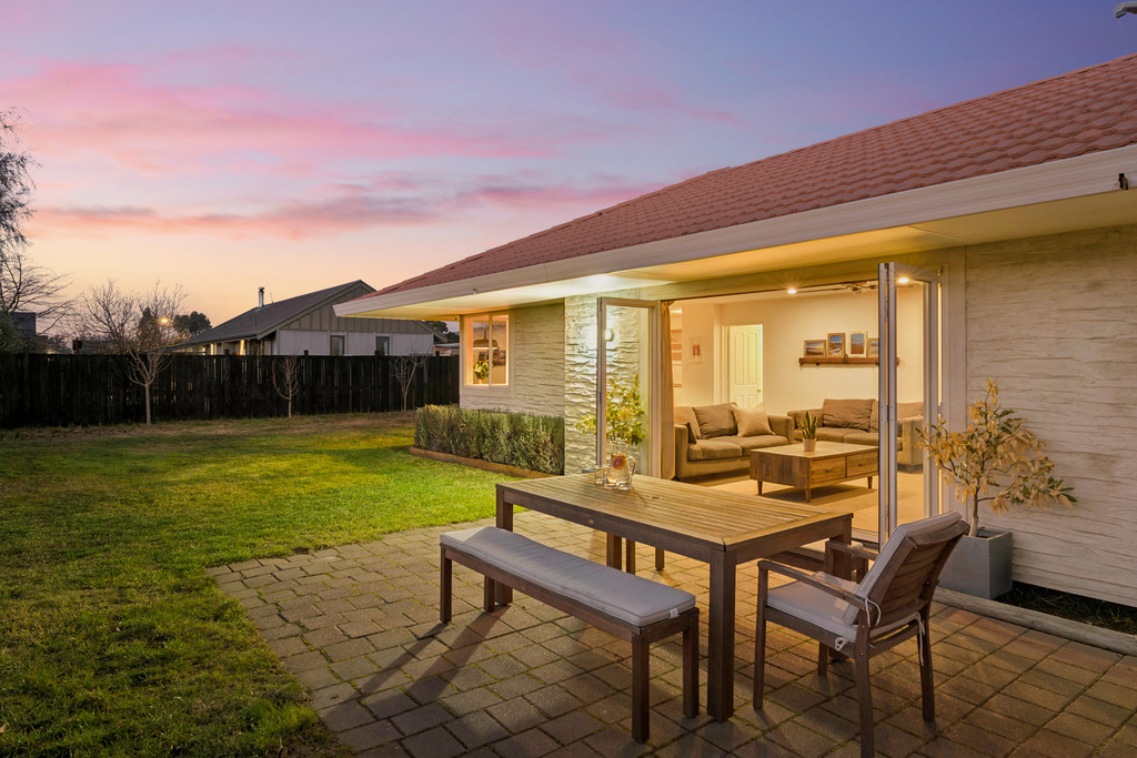 Greenway Living with Mountain Views