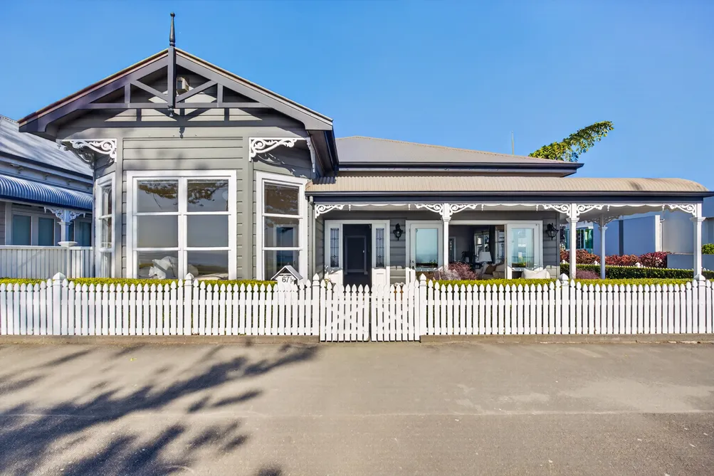 Villa Plus Section on Prime Ahuriri Waterfront