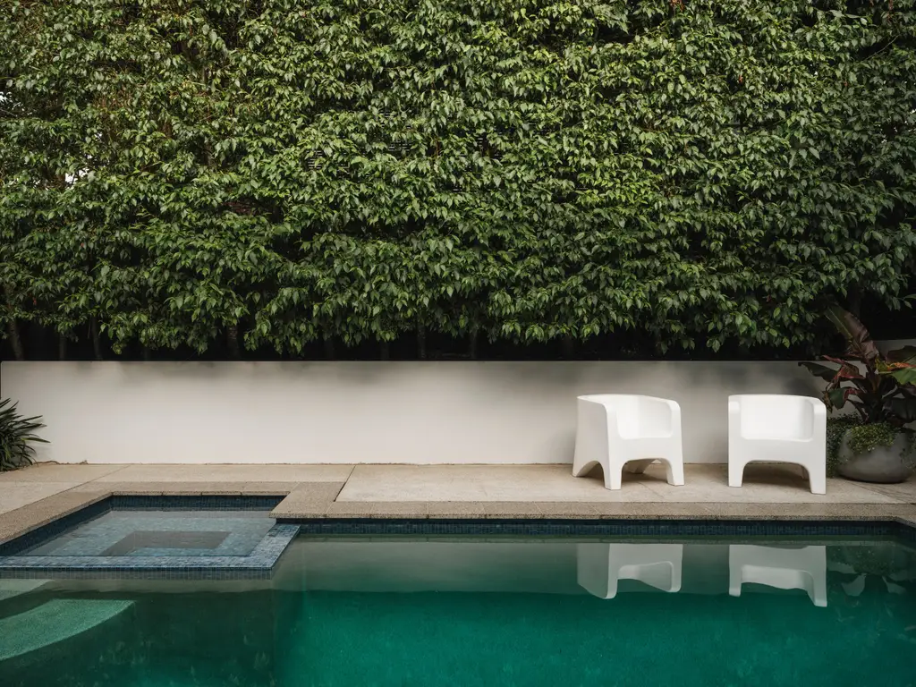 8=DST-G+W-DEXTERAVE-0126-1062