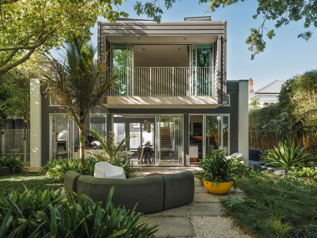 DST-G+W-DEXTERAVE-0126-0732