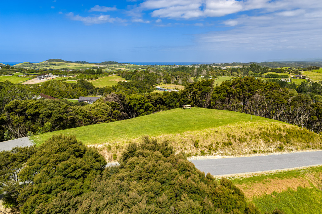 Bush Haven with 360° Coastal & Township Views