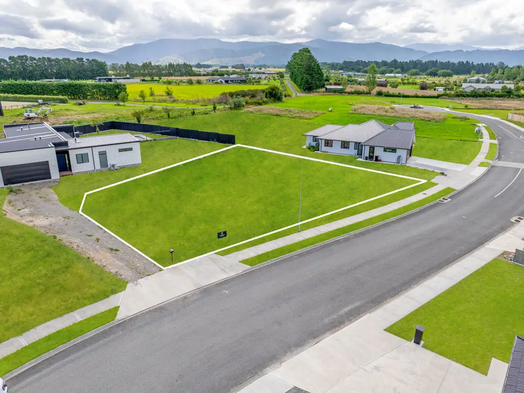 GRY01801 -HDR_BoundaryLines