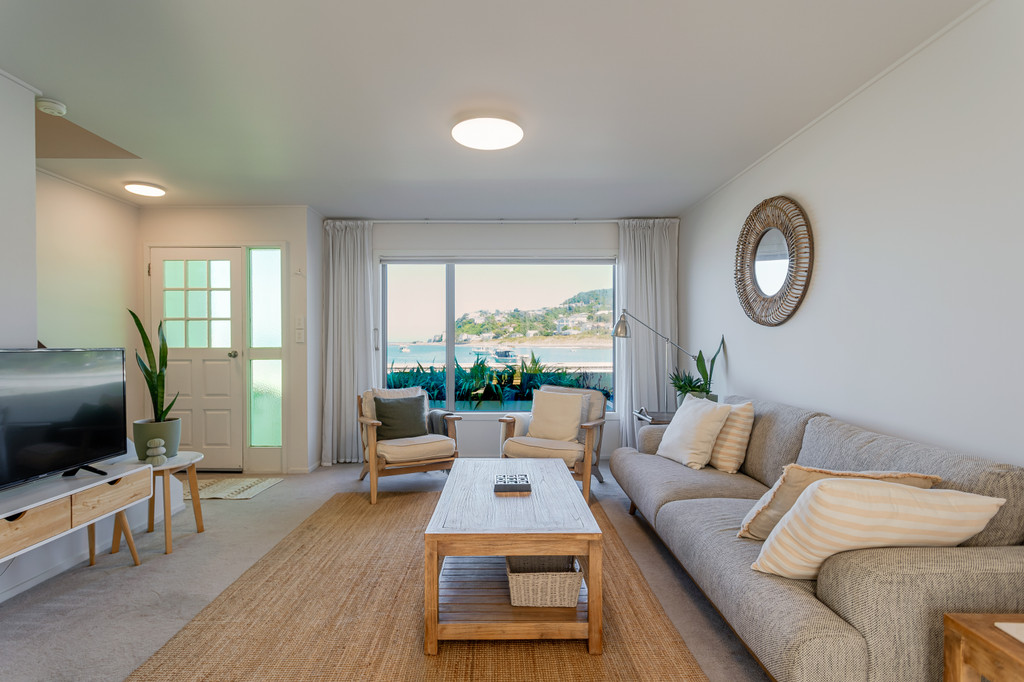 Million-Dollar Views for Under $1 Million