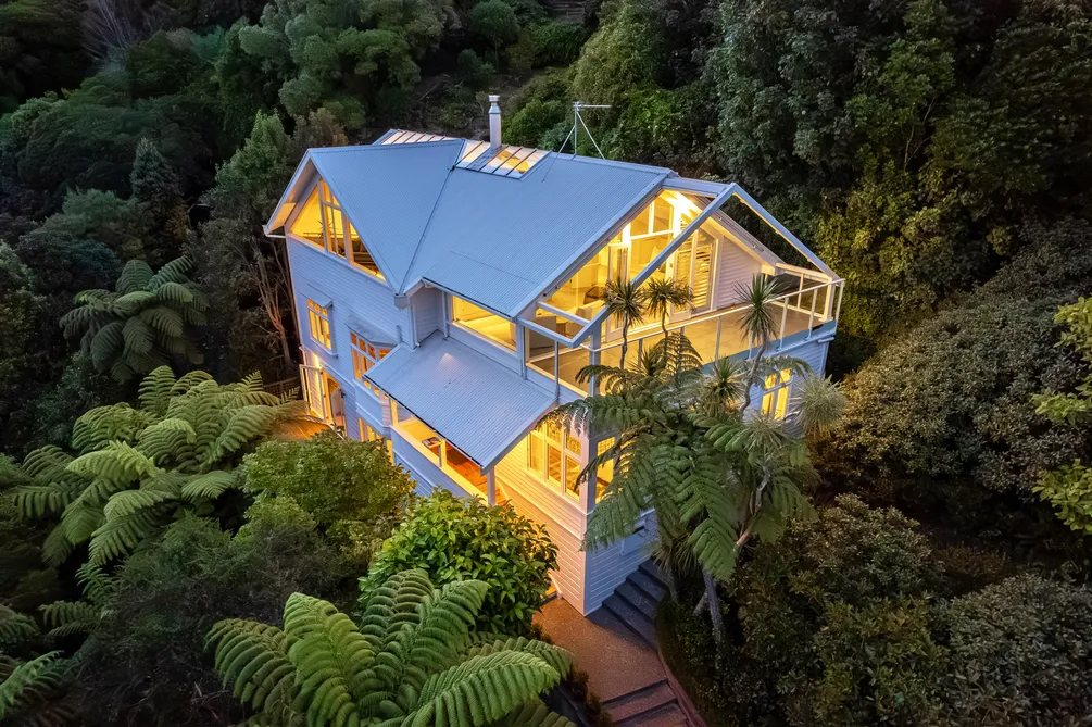 City-Edge Spa Retreat With a View