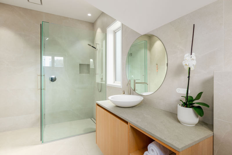 Bathroom, 20 Springcombe Road, St Heliers