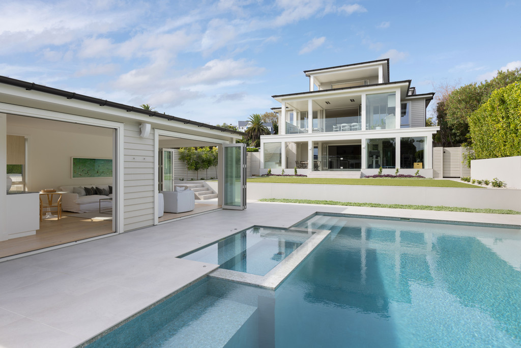 Architectural Luxury Coastal Estate
