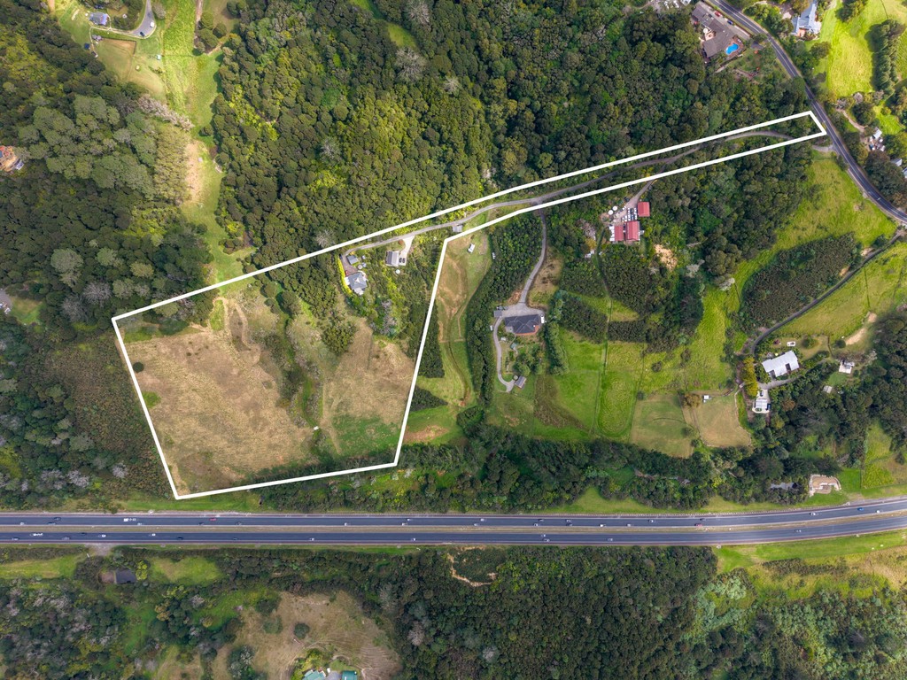 Elevated Lifestyle with Minor Dwelling & Views