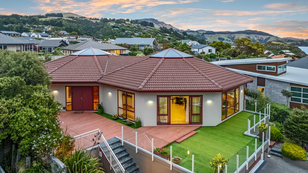 Architecture. Views. Distinction.