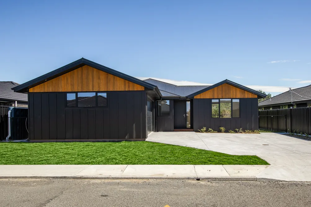 Thoughtfully Designed New Build in Frimley