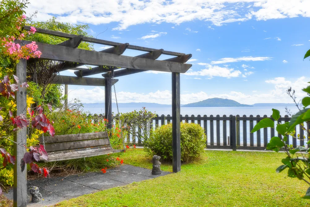 Utowana – Freehold Waterfront on Lake Rotorua