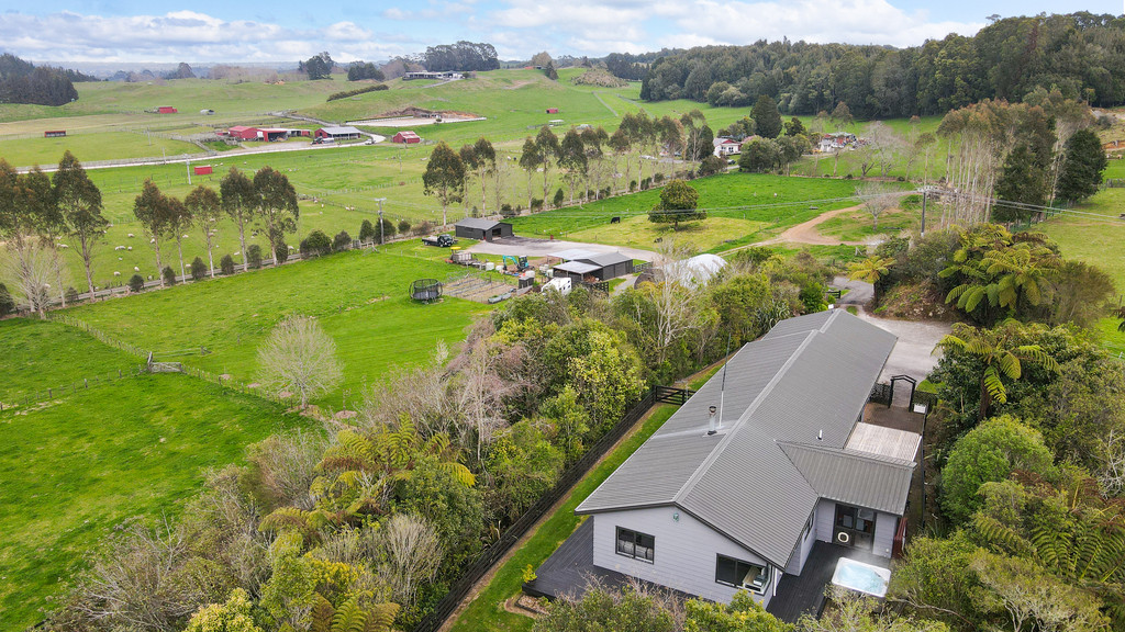 Two Homes, Income and Lifestyle