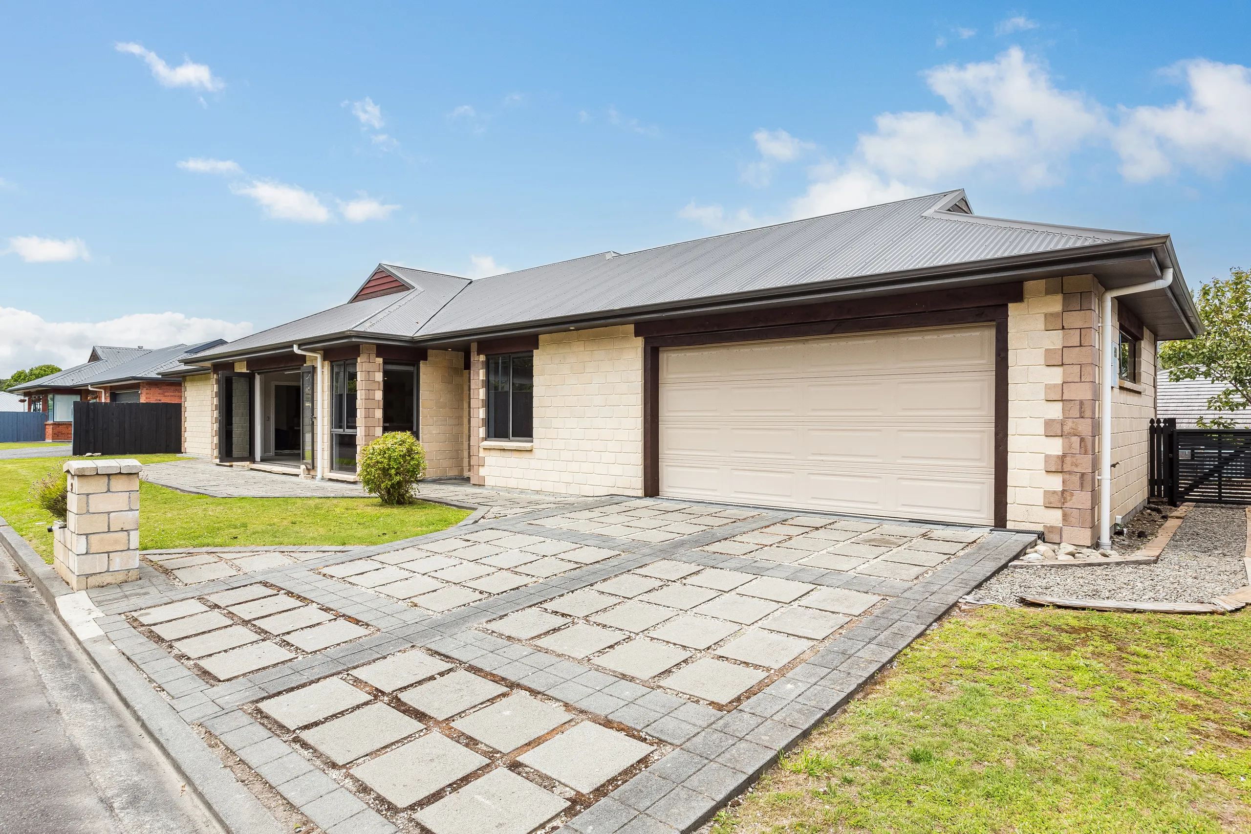 9 Cottle Heath Close, Manor Park, Lower Hutt City