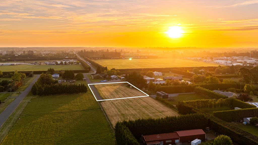 New to Market - Lifestyle on the Town Boundary