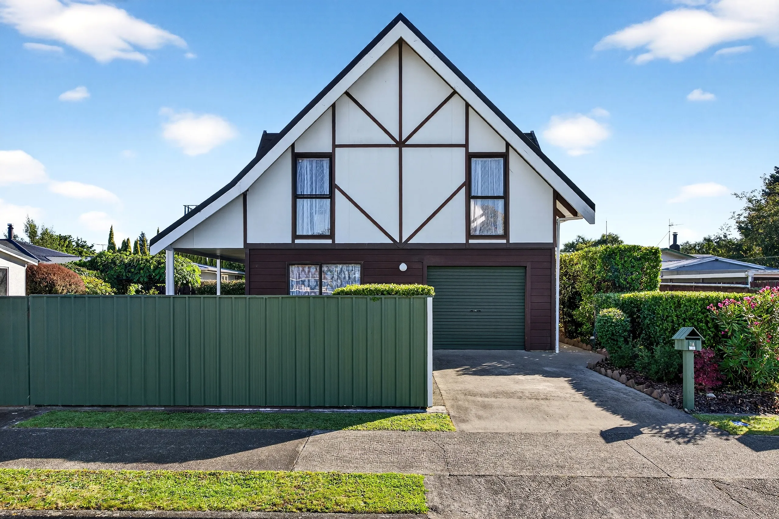1A Hornsby Street, Carterton, Wairarapa