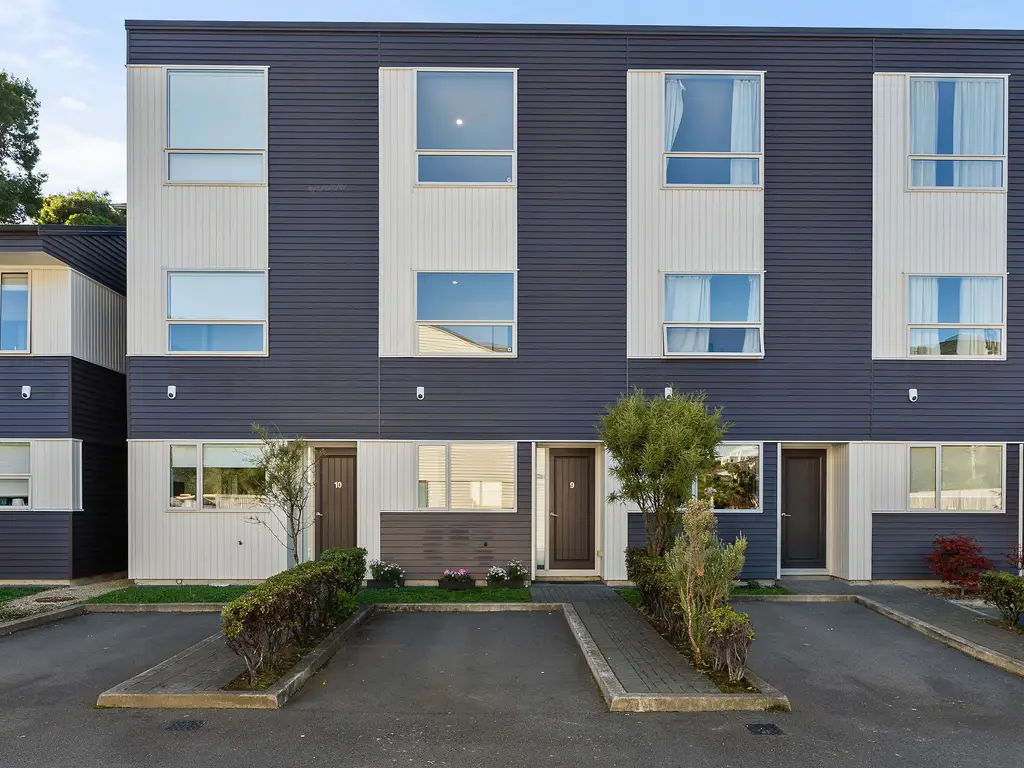 9_8_ThatcherCrescent_SHUTTERCRAFT-13 cropped 2