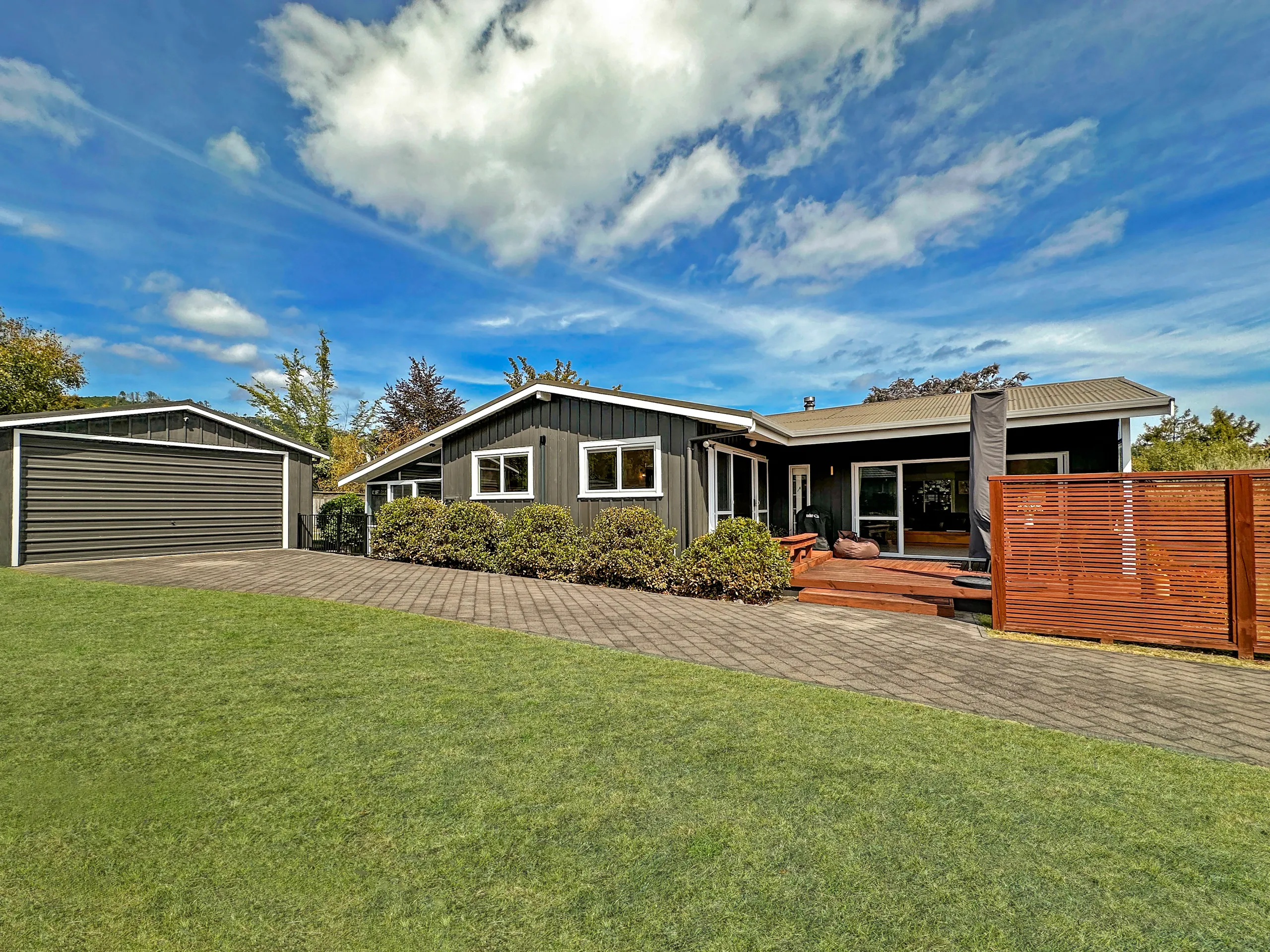 13 Yasmin Lane, Kinloch, Taupo