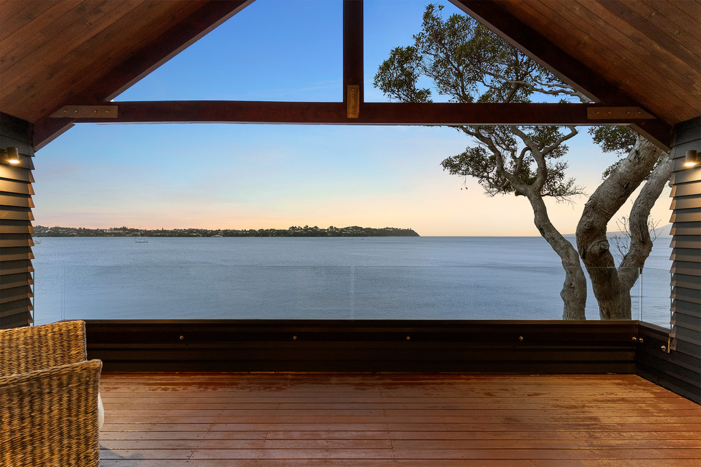 Resort Style Waterfront Living