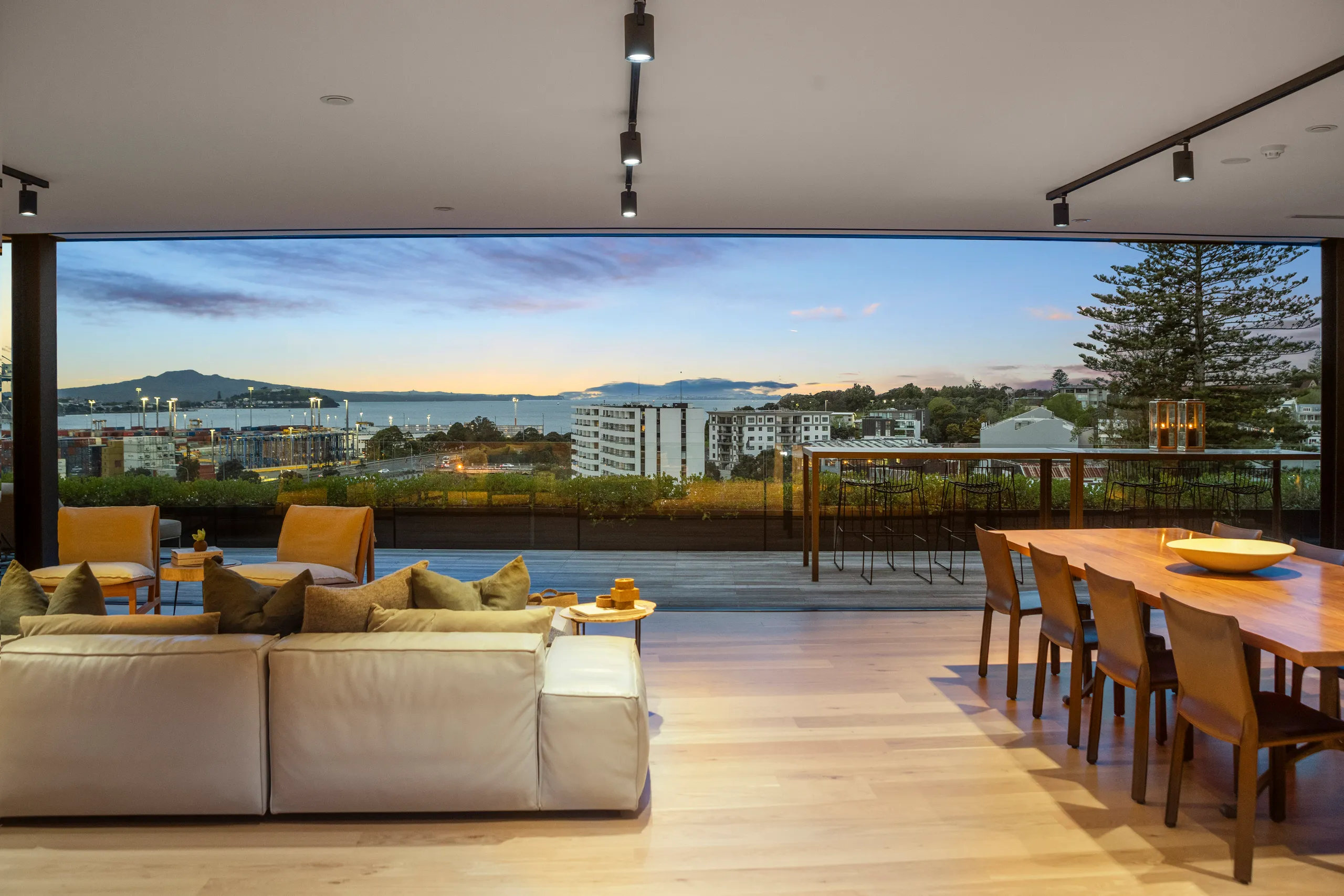 15B/401 Augustus Terrace, Parnell, Auckland City