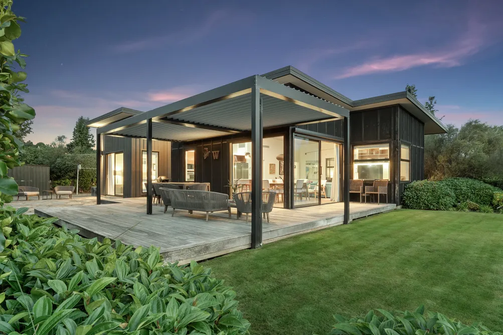 Architectural Ease. Alpine Outlook