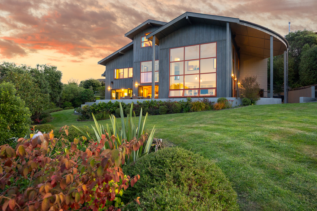 Panoramic Views, Architecture & Tranquillity