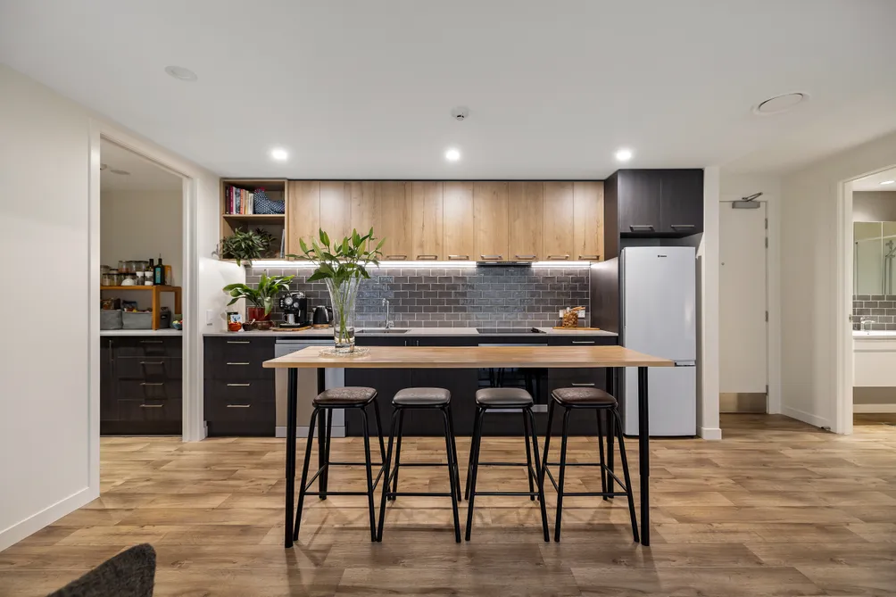 Downtown Location, Modern Style and Convenience