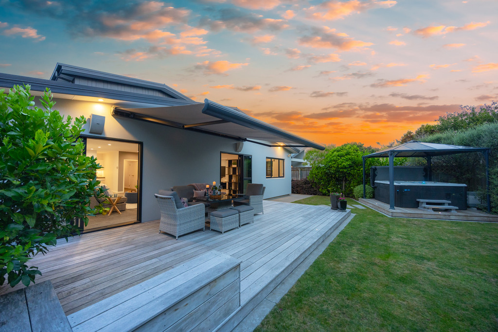 Secluded, Established Executive Family Living