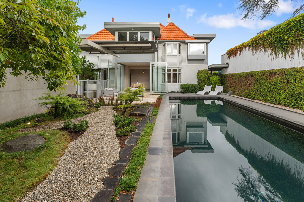 A Dialogue Between Classic and Contemporary