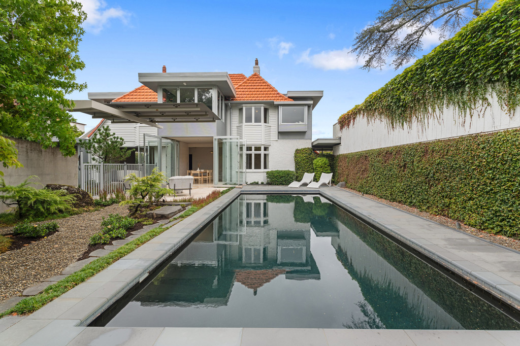 A Dialogue Between Classic and Contemporary