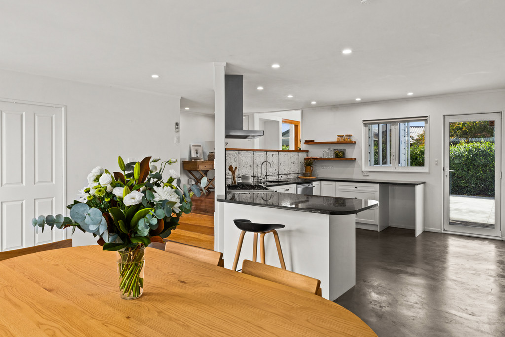 Charming Villa, Modern Family Living