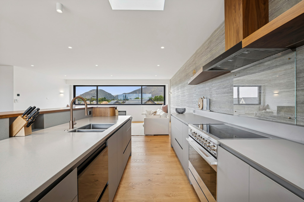 Welcome to Rubus Street Residence - Your Wanaka Escape