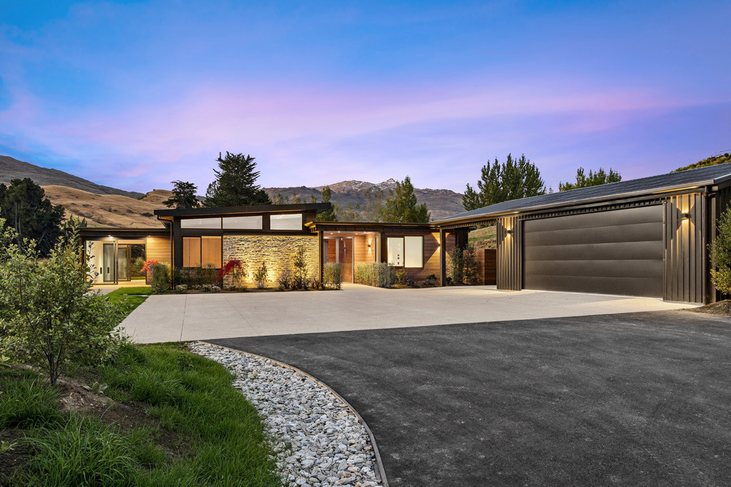 Spectacular Views - Exceptional Living