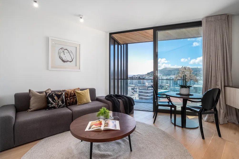 Sun, Views & Cityside Living