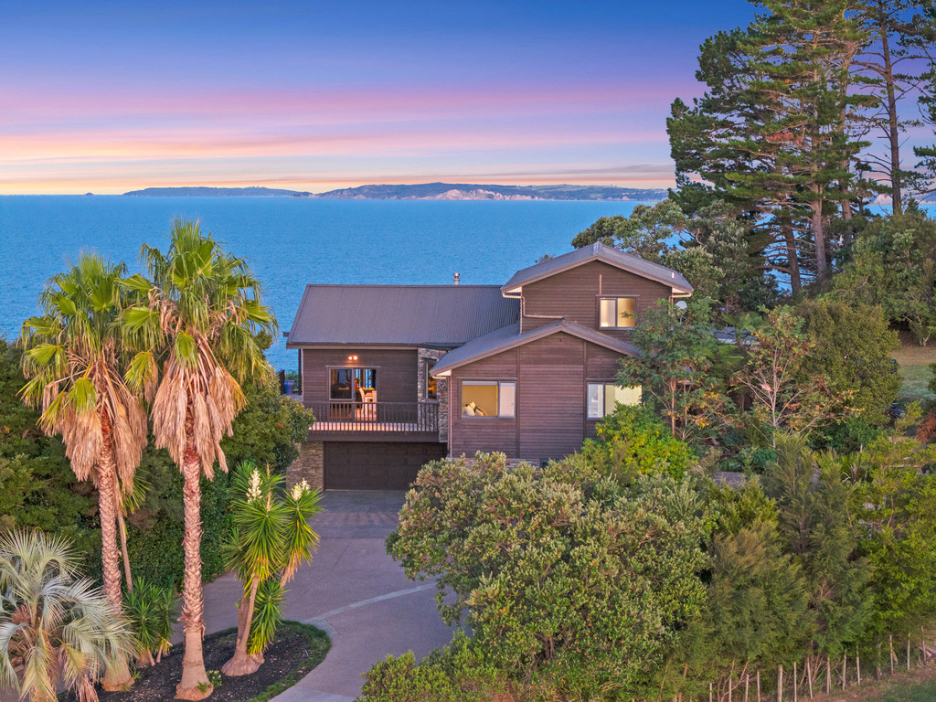 Private Coastal Sanctuary With Beach Access