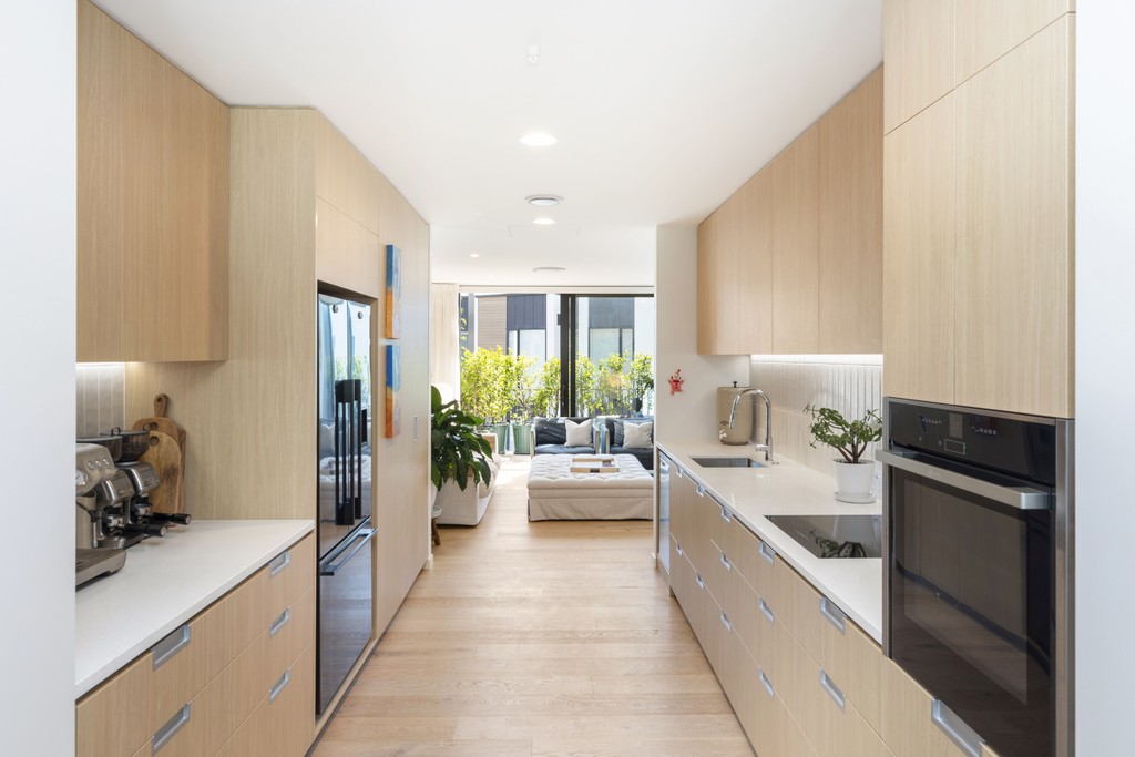 Winning Trifecta: Location, Quality & Lifestyle!