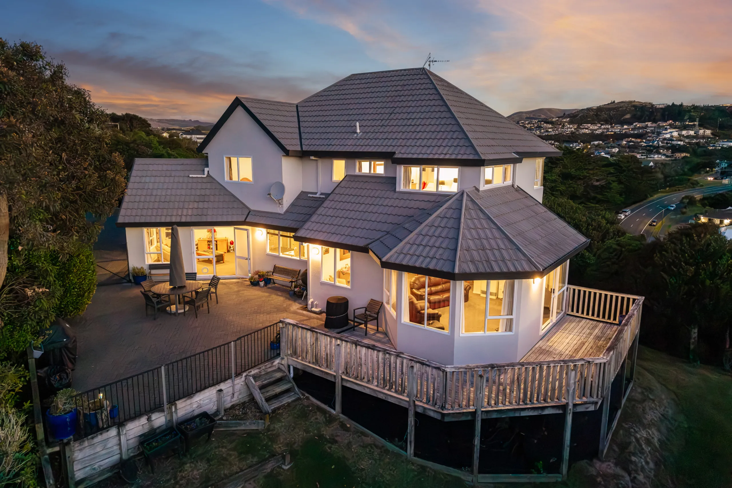56 Molyneux Close, Whitby, Porirua City
