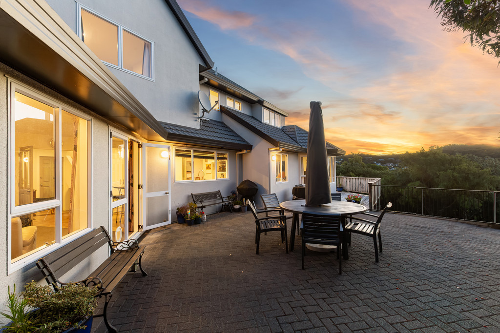 Sun, Privacy and Room for All