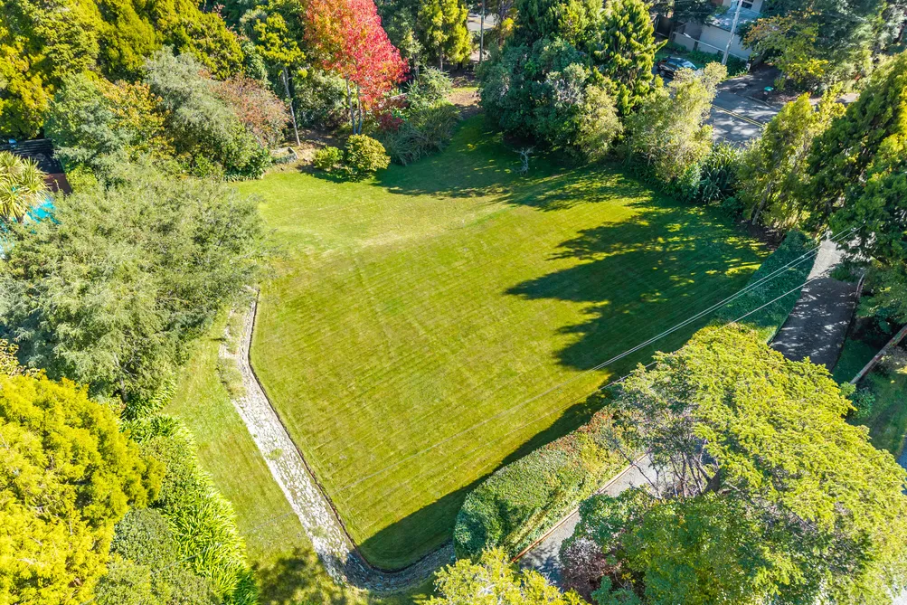 Premium Land on Prestigious Chatsworth Road