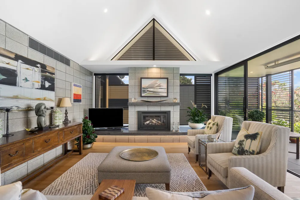 SUBLIME BOUTIQUE APARTMENT -RANGITOTO VIEW