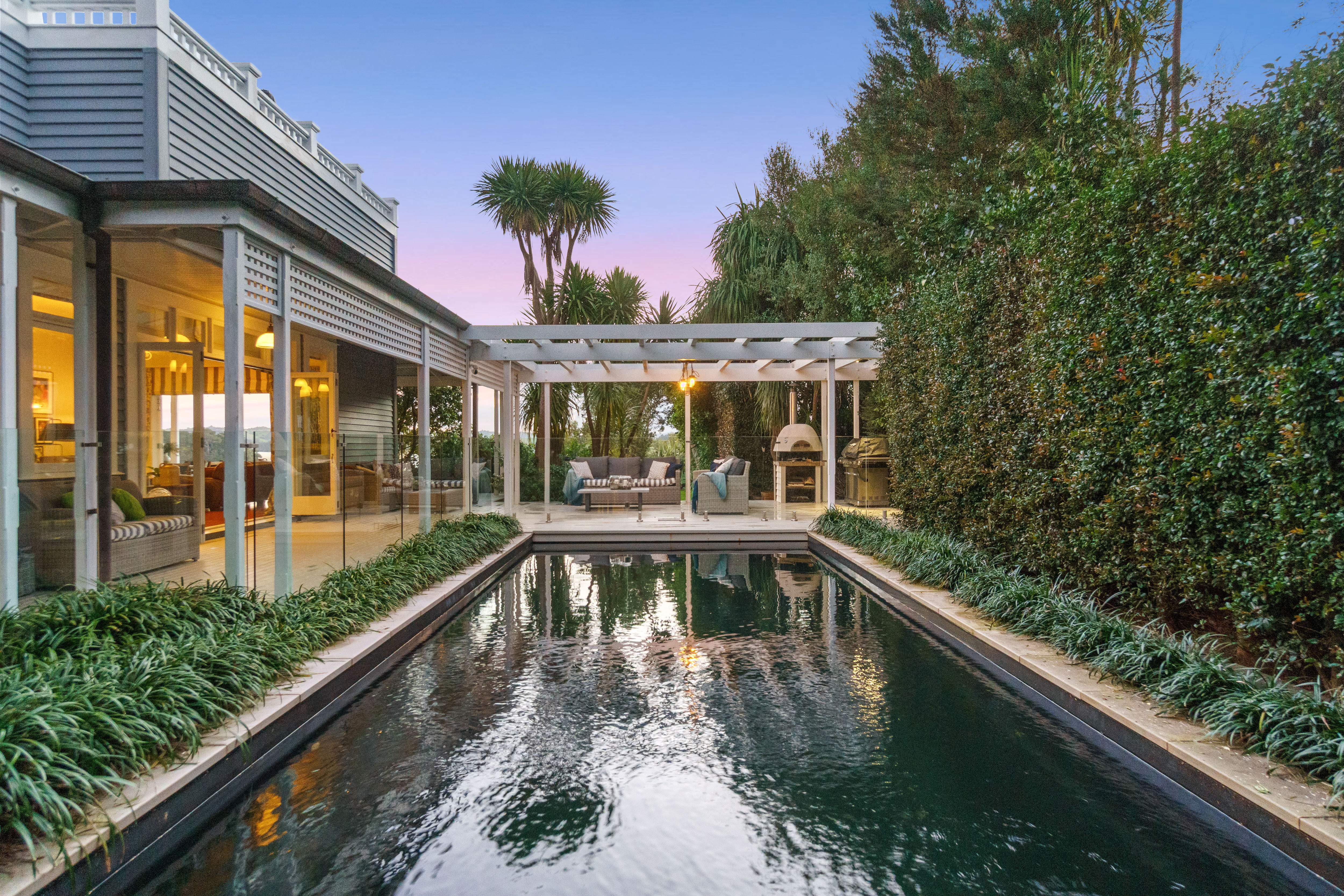 Absolute Waterfront in Andersons Bay, Auckland