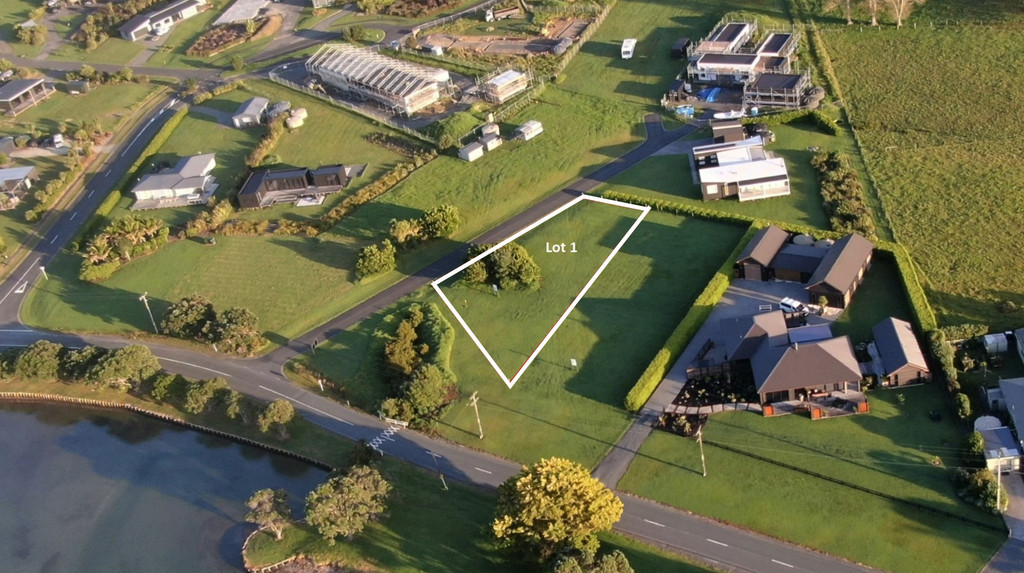 Premium Waterfront Section