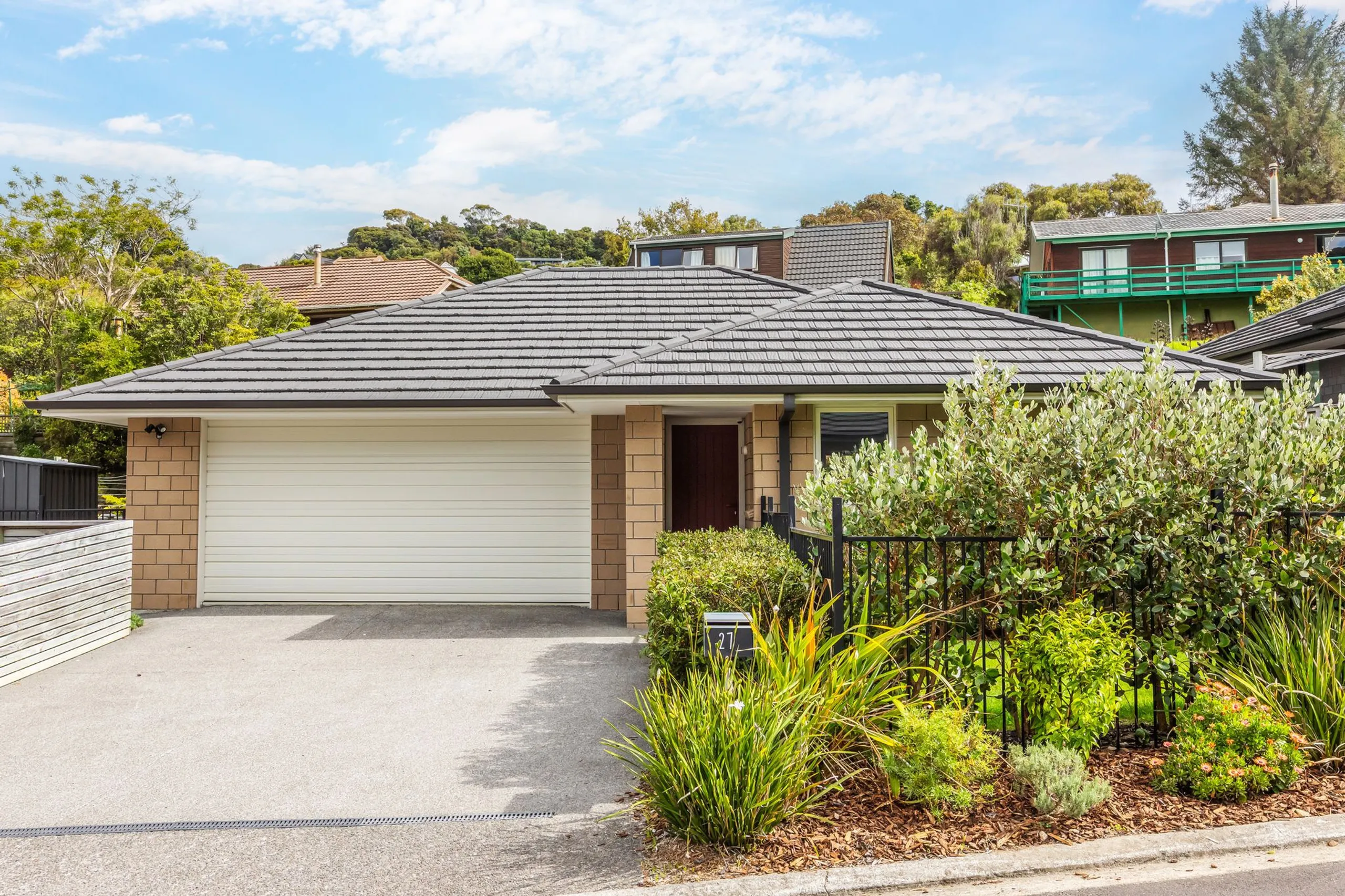 27 Mooring Close, Whitby, Porirua City