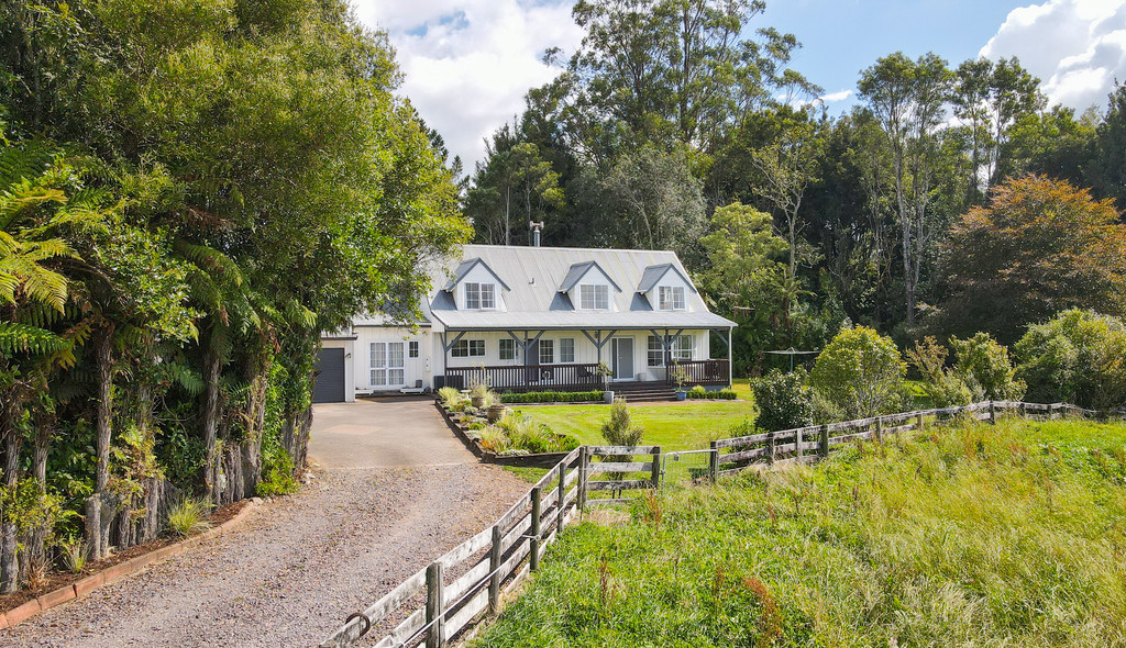 Character, Land & Lifestyle Opportunity