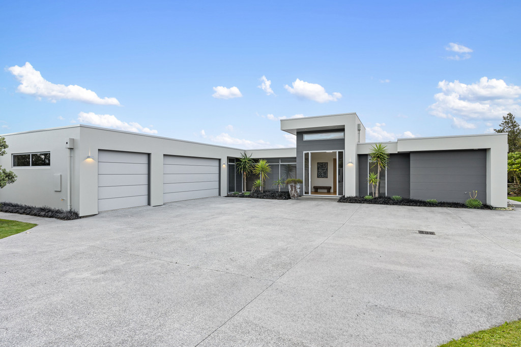 Queensland is Calling. Seriously For Sale!