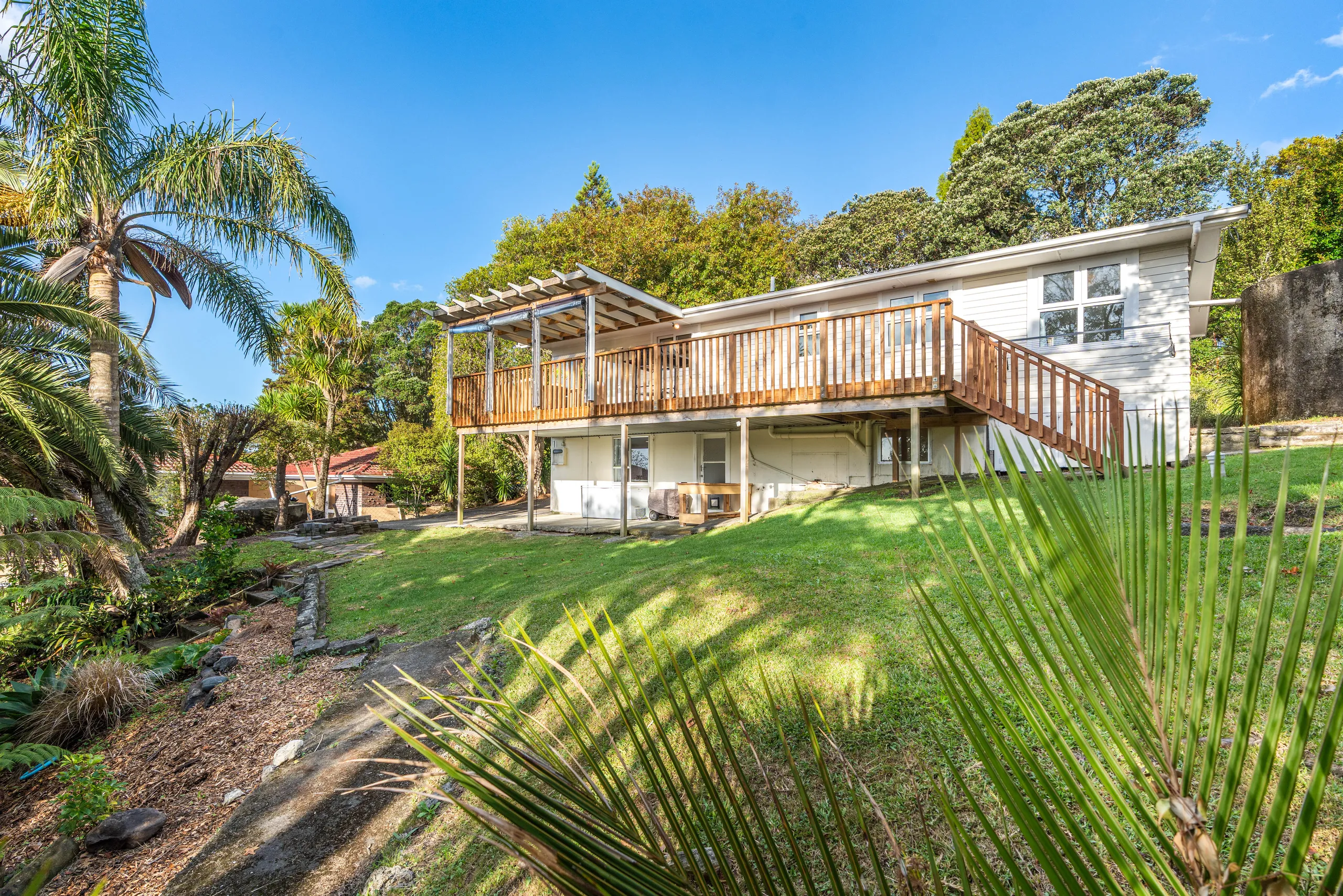 269 Forest Hill Road, Waiatarua, Waitakere City