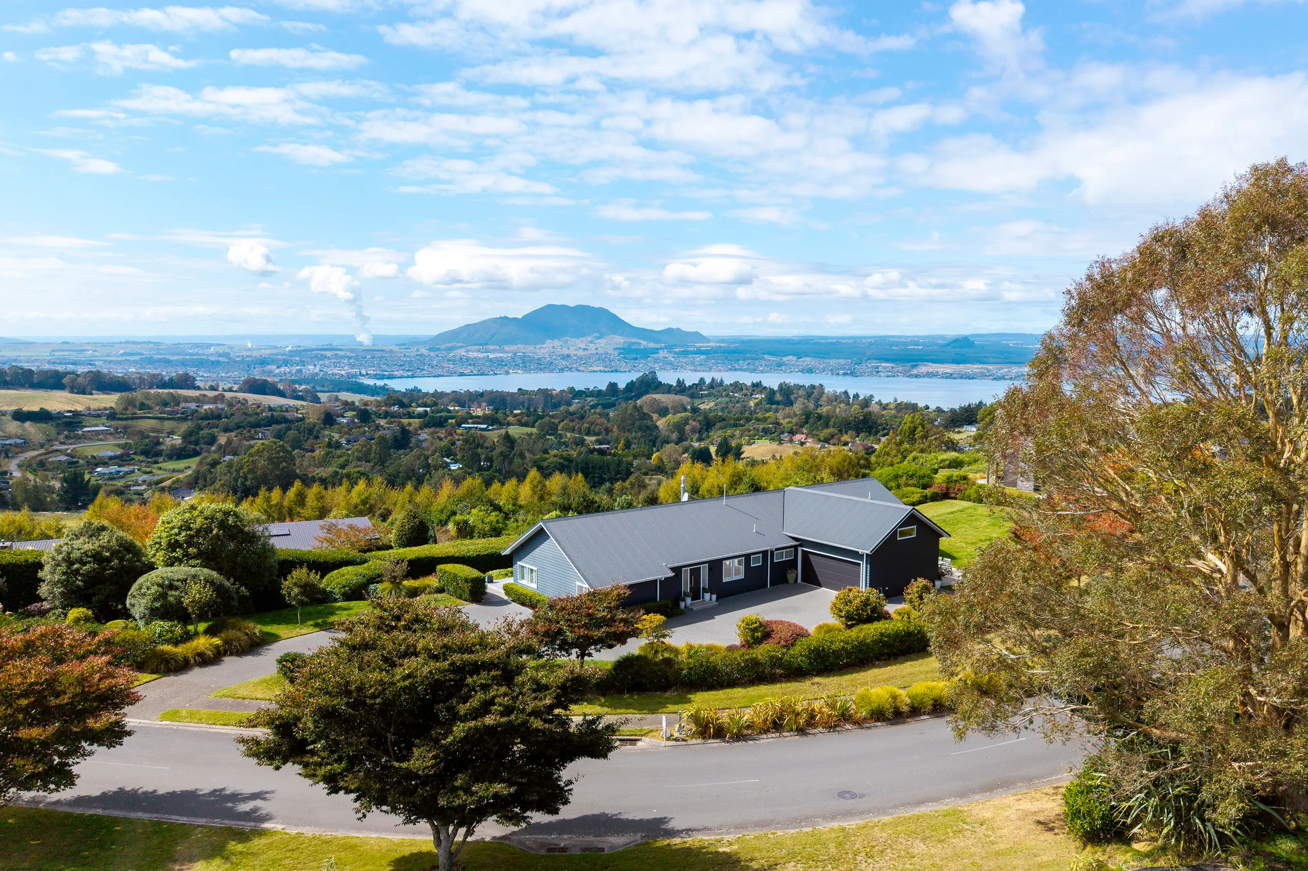 97 Highland Drive, Acacia Bay, Taupo