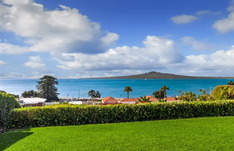18 Ronaki Rd view