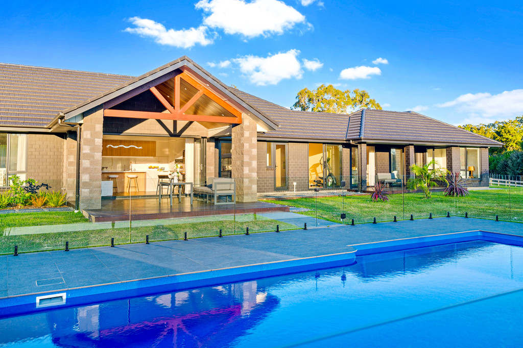 An Exceptional Luxury Single-Level Estate