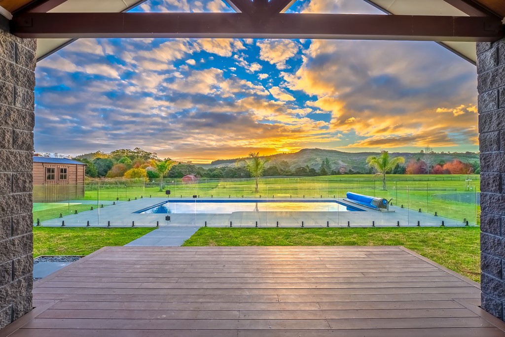Architectural Single-Level Estate – Priced to Sell