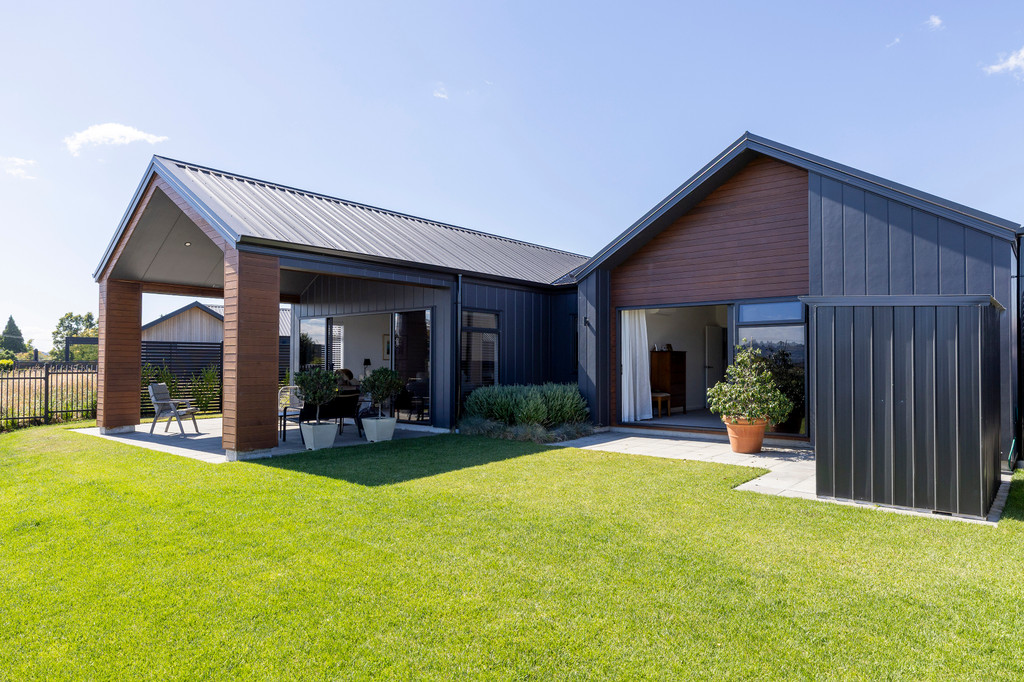 Front Row Living with Space to Breathe