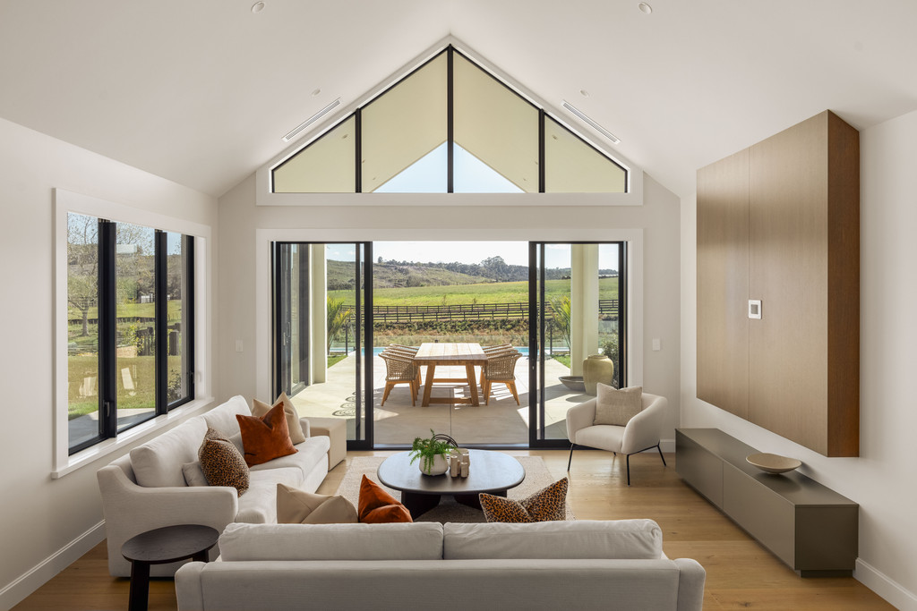 House of Nautica Architectural Residence